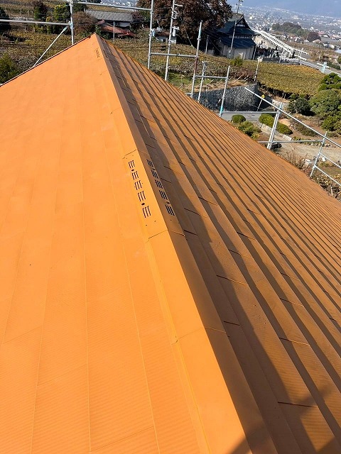 甲州市　屋根カバー工法